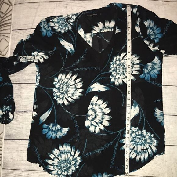 Ivanka Trump Floral Long Sleeve V-Neck Blouse - Picture 5 of 8